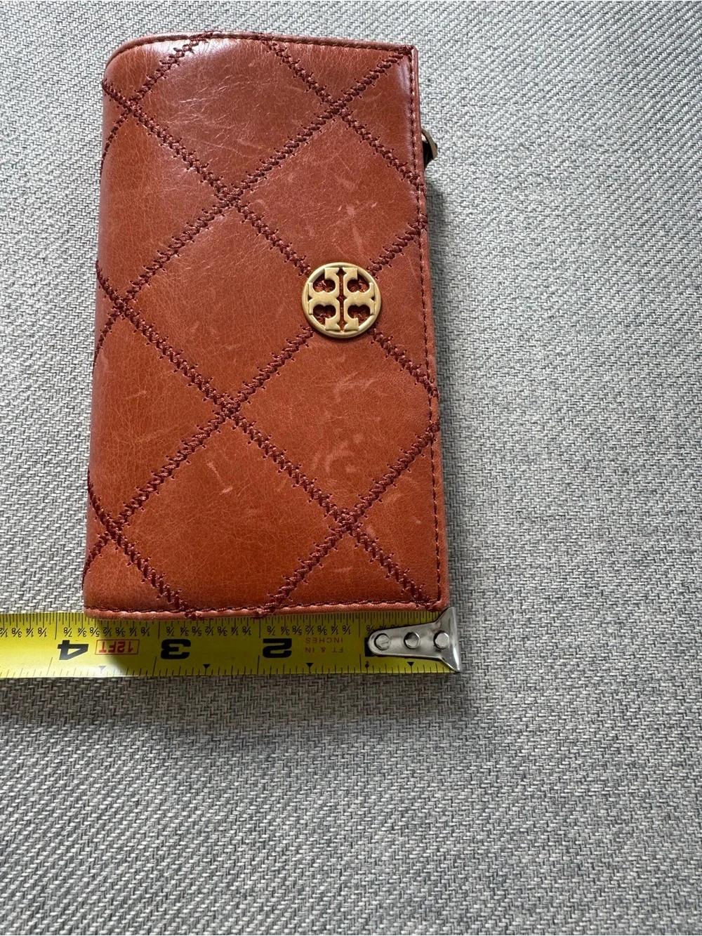 Tory Burch Quilted Leather Zip Card Holder in Cognac with Gold Logo